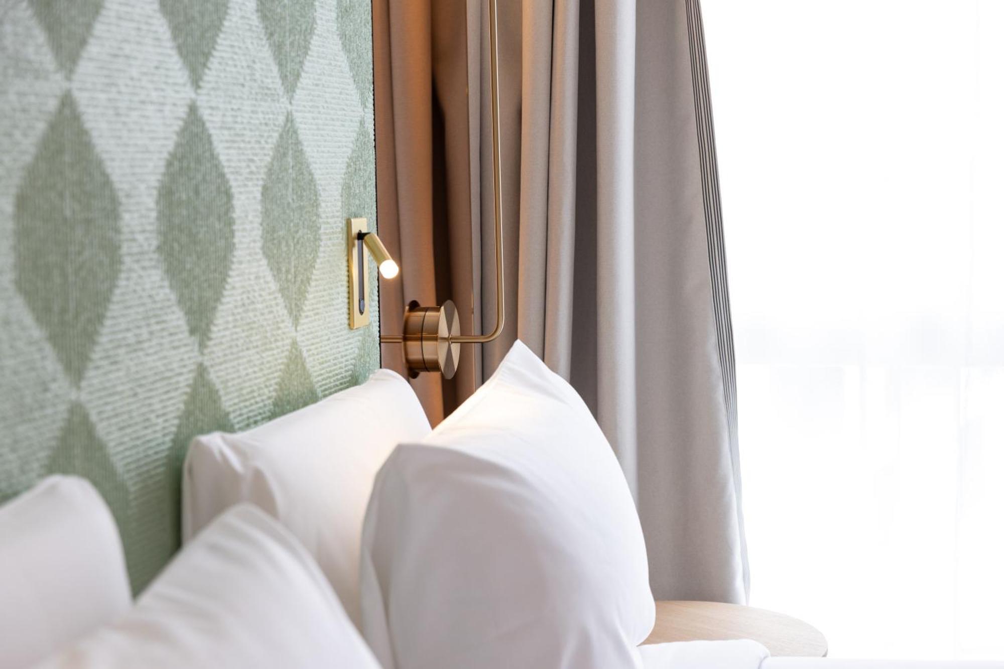 Hotel Kyriad Prestige Paris Asnieres Zewnętrze zdjęcie