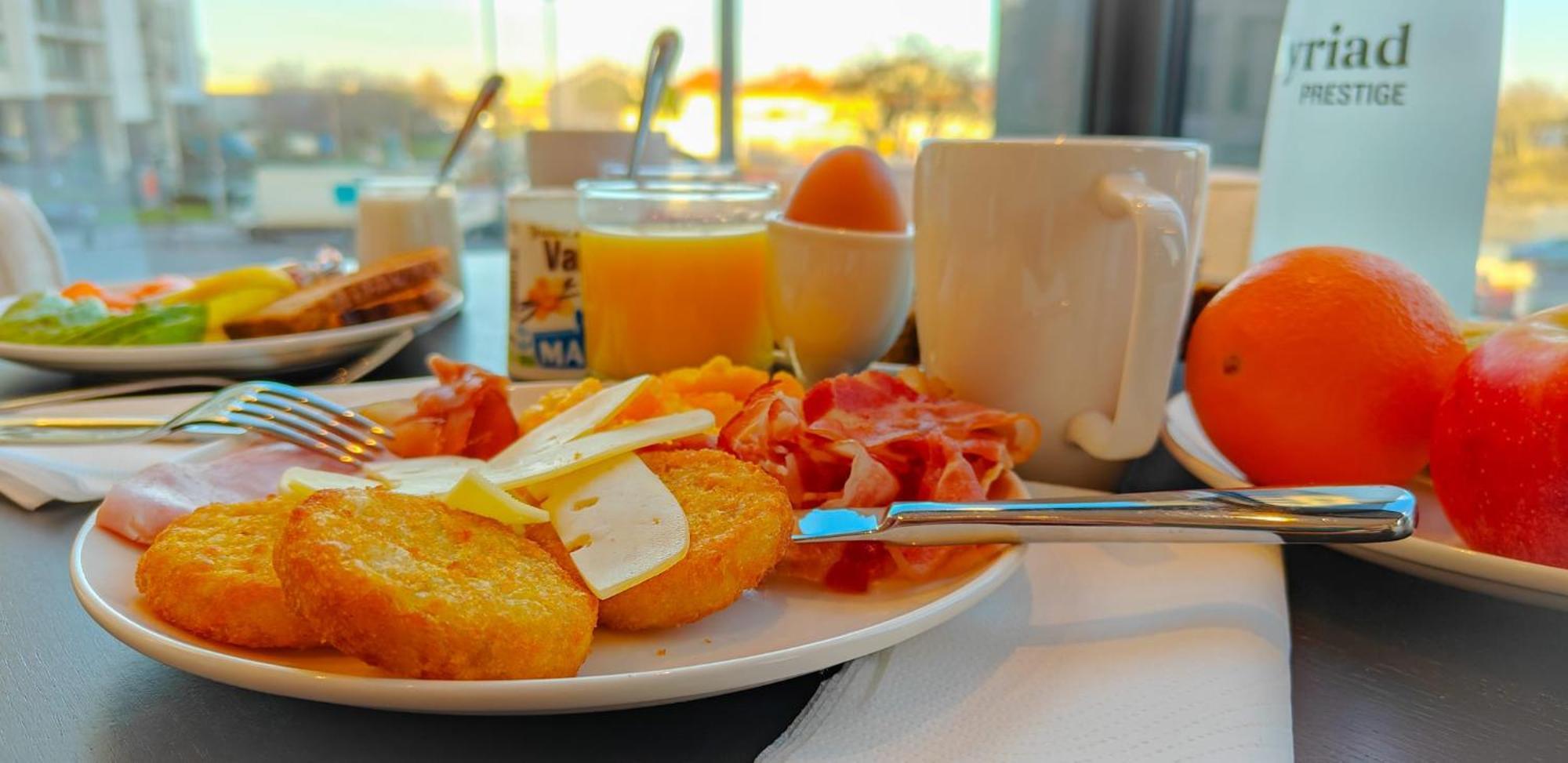 Hotel Kyriad Prestige Paris Asnieres Zewnętrze zdjęcie